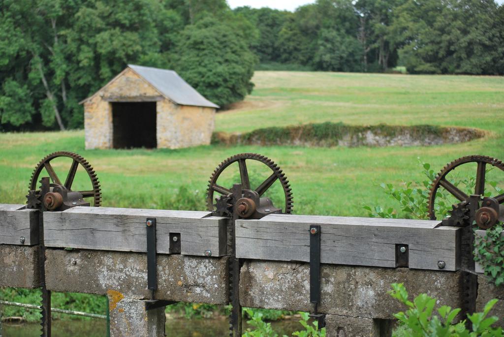 Camping Les Tournesols Sille-le-Guillaume Bagian luar foto
