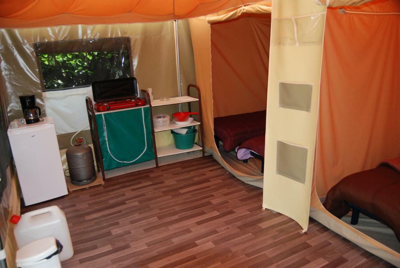 Camping Les Tournesols Sille-le-Guillaume Bagian luar foto