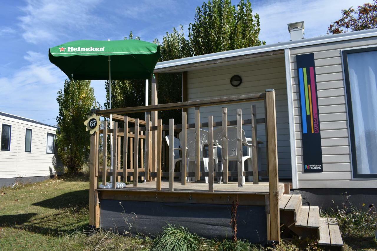 Camping Les Tournesols Sille-le-Guillaume Bagian luar foto