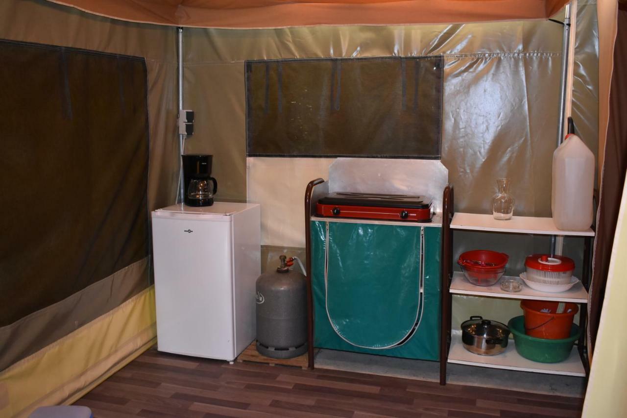 Camping Les Tournesols Sille-le-Guillaume Bagian luar foto
